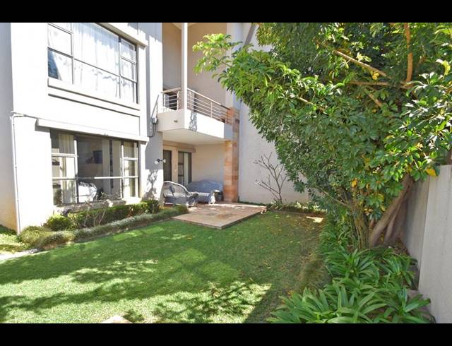 2 BEDROOM APARTMENT FOR SALE IN SANDOWN